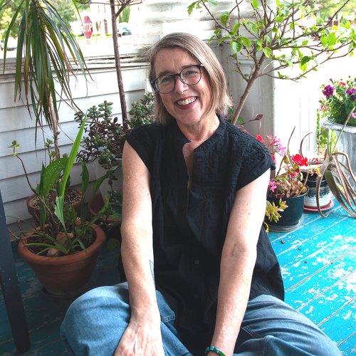 Image of Jennifer New, author