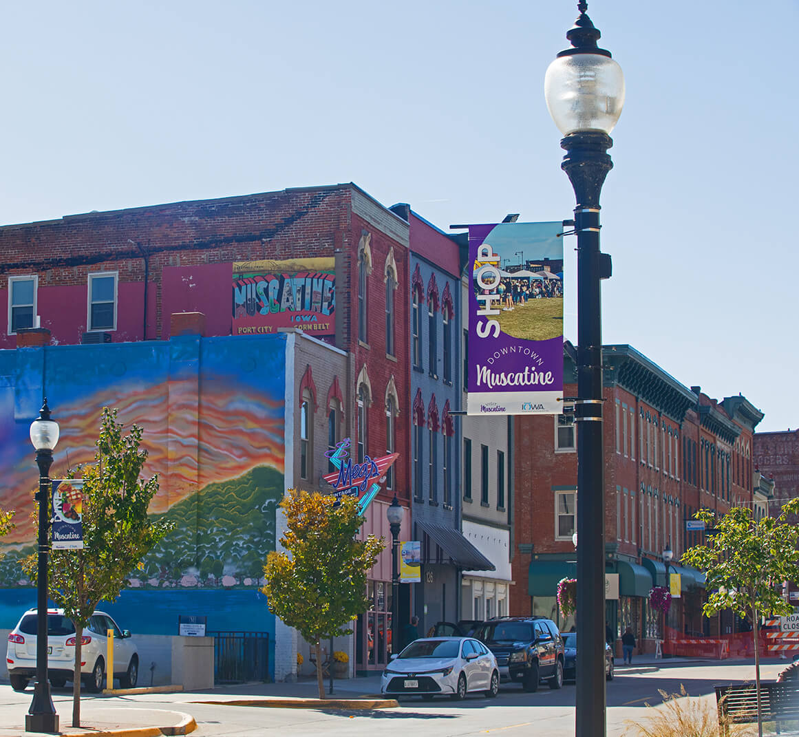 Image of main street in Muscatine Iowa 